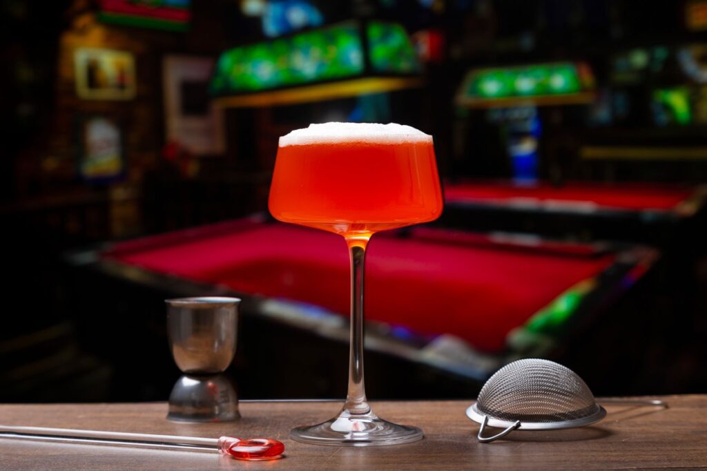 Коктейл Кловър Клуб (Clover Club)