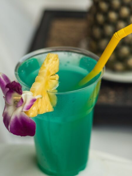 Коктейл Синя лагуна (Blue Lagoon)