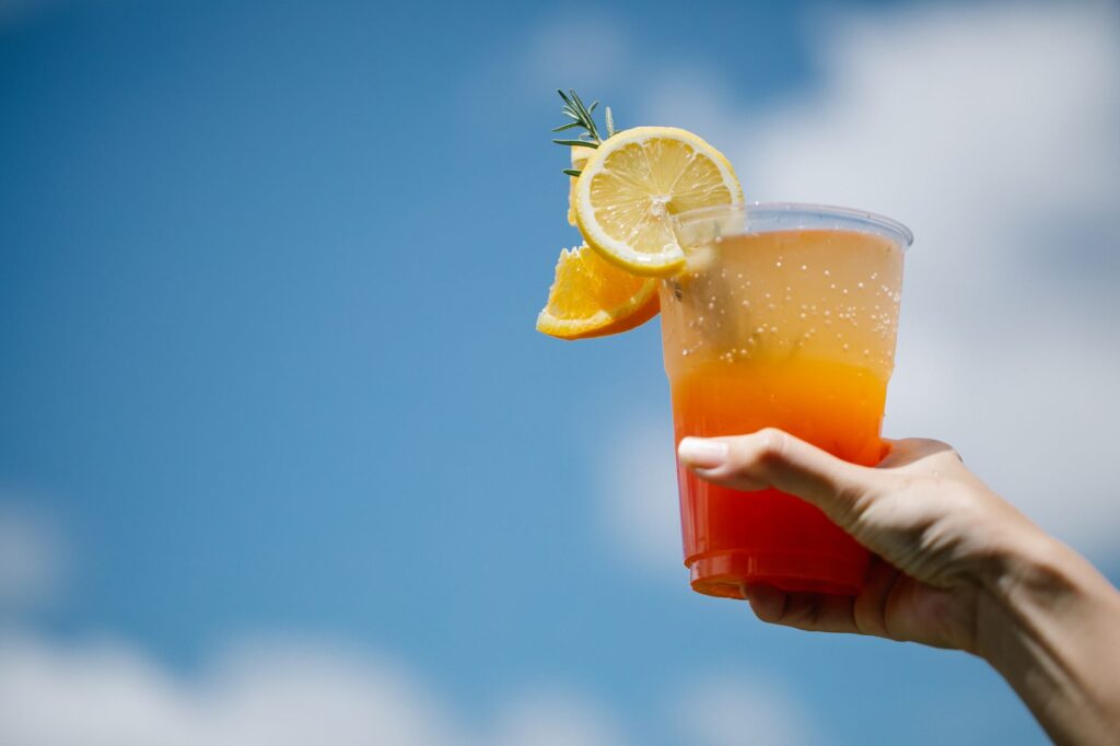 Коктейл Текила Сънрайз (Tequila Sunrise)