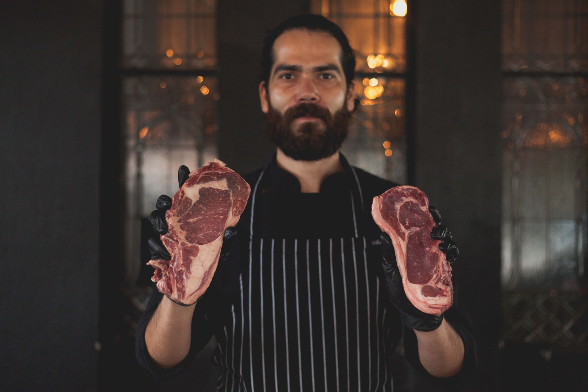 Сухо зреене на месо (Dry aging): как работи и какво променя